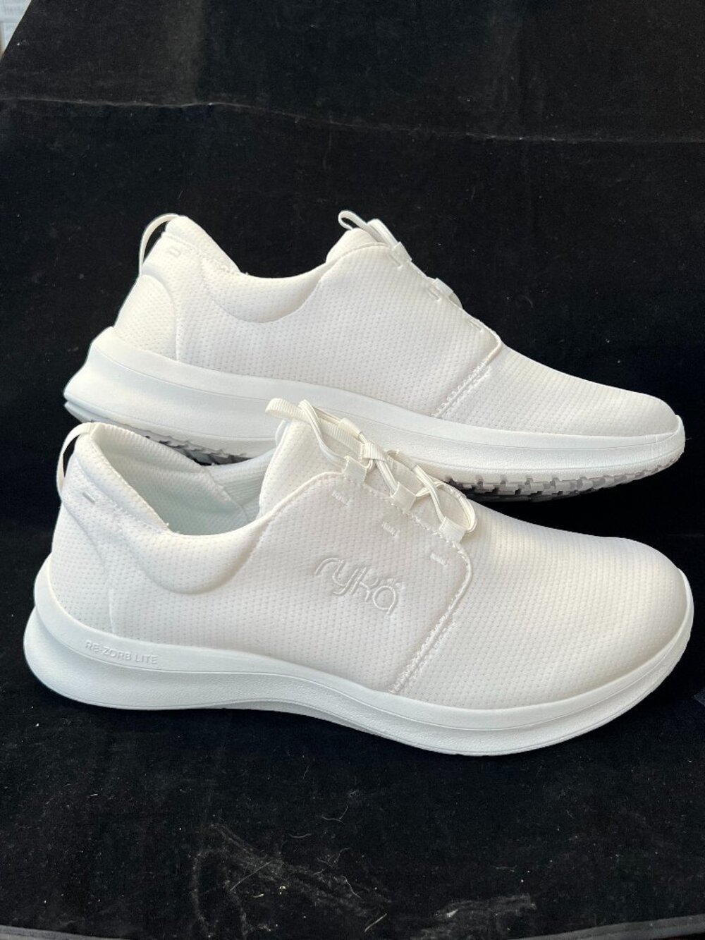 Ryka Recovery Washable Bungee Sneakers -Renew NIB 8.5 Wide